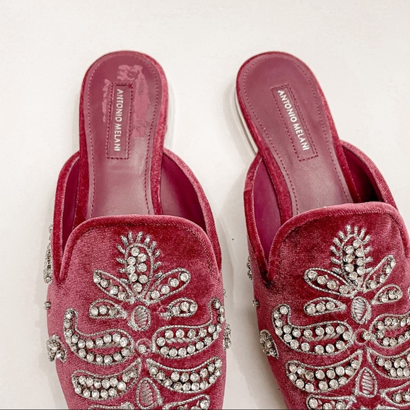 Antonio Melani Velvet Women's Oguna Beaded Mules - Picture 5 of 15